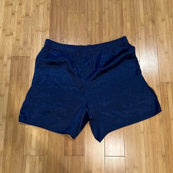 Victoria’s Secret sleepwear shorts size medium women’s - Picture 4 of 7